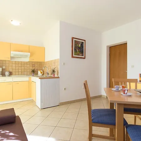 Julijana Apartament *