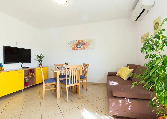 Julijana Apartman Krk Town